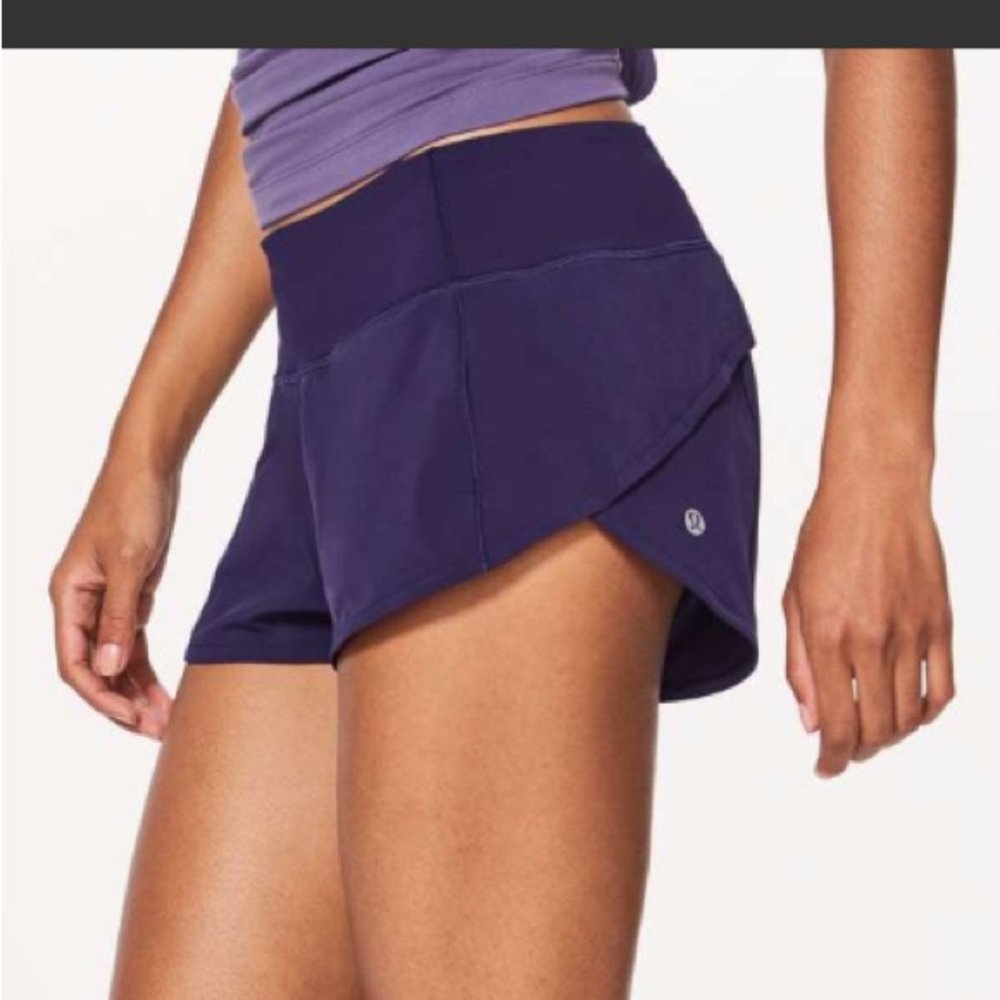 Lululemon speed up shorts in Aeon